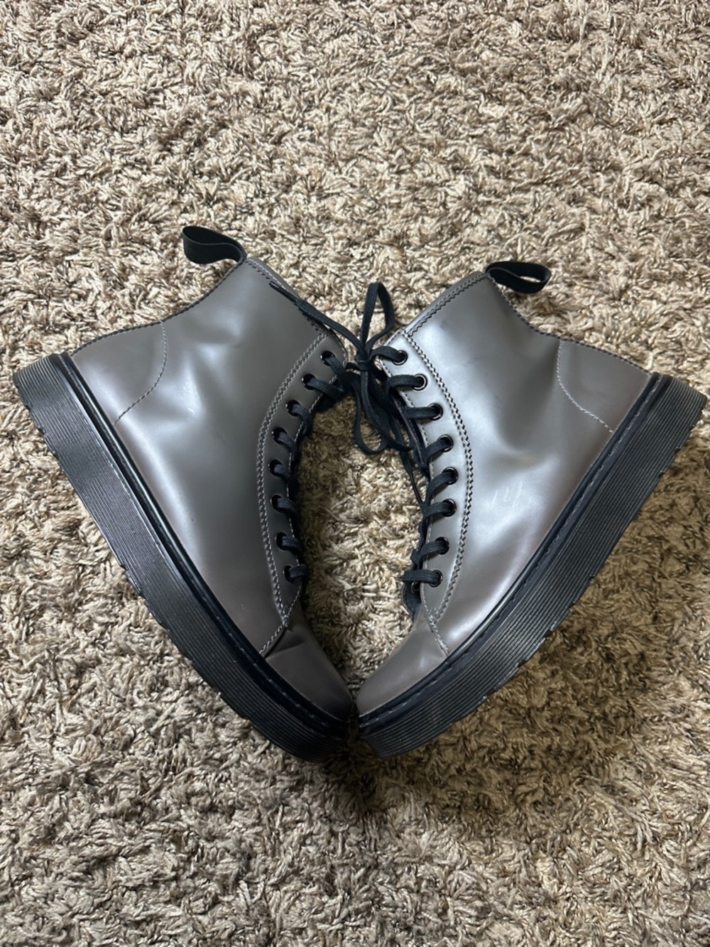 Dr Martens Mayer upper synthetic Vegan Leather Gray Lace Boots Men’s Size 7M